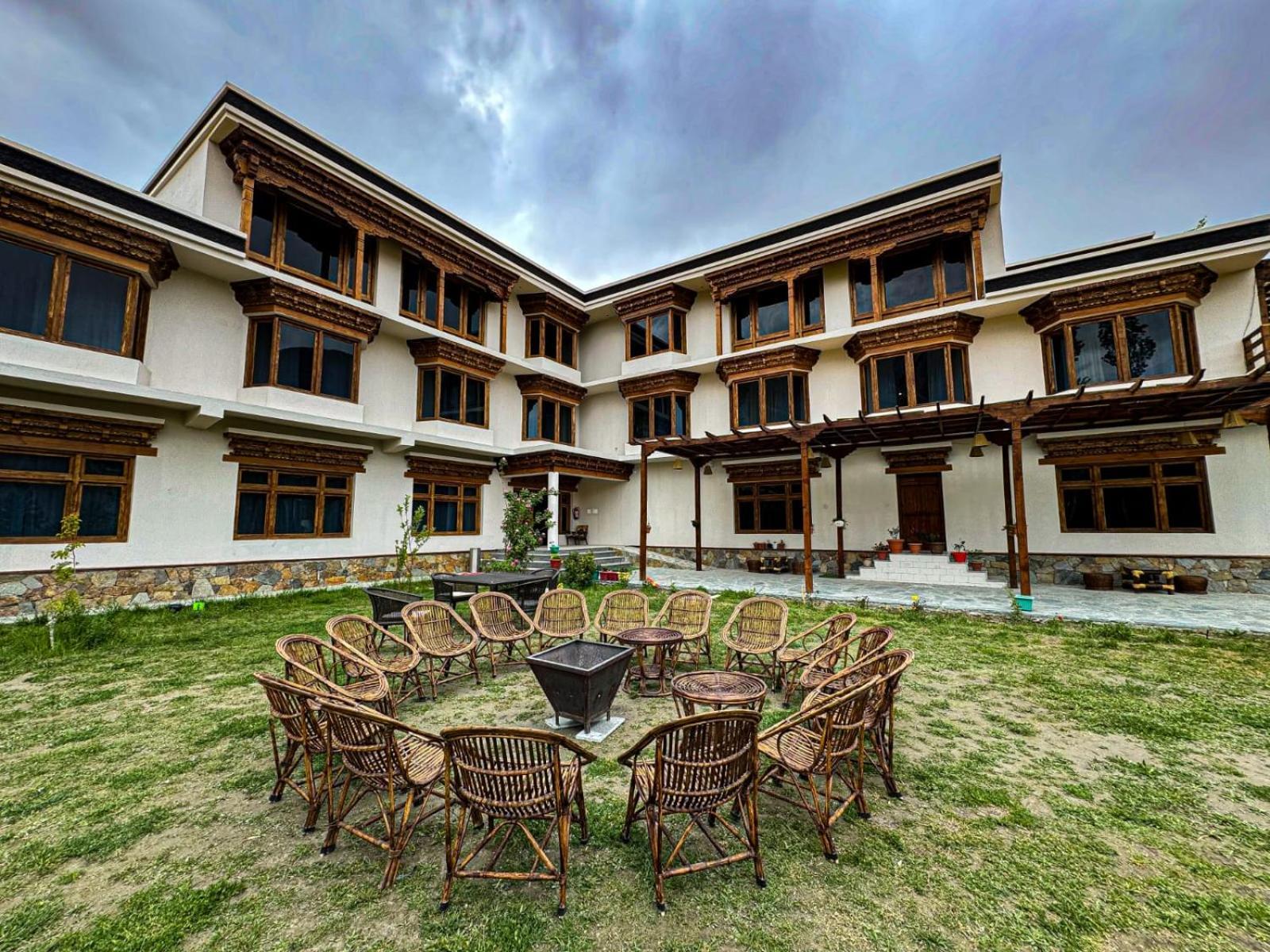 The Hunder Eco Villa Hundar Exterior photo